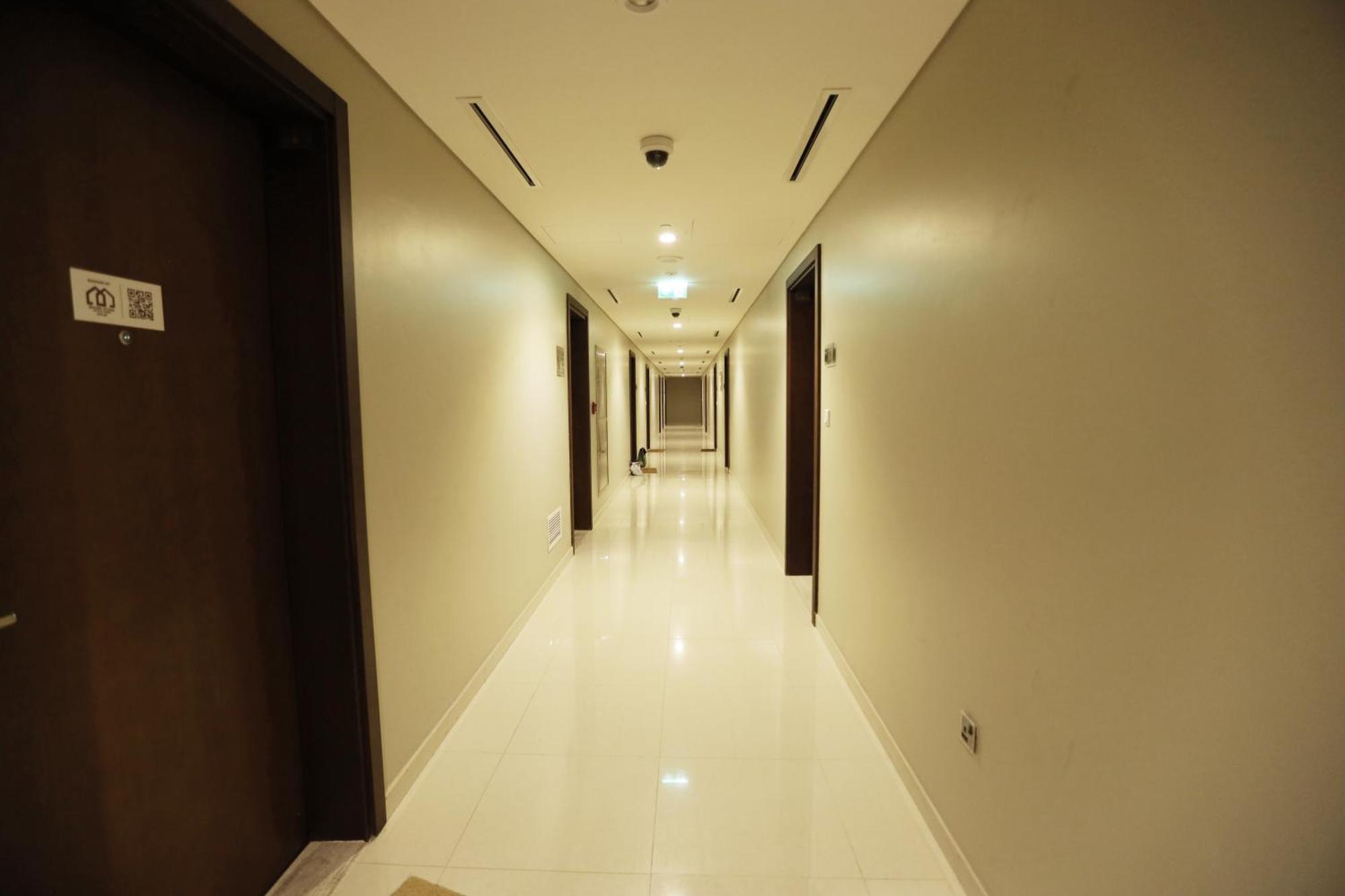 Brown Stone - & Canal View Reva Apartment Dubai